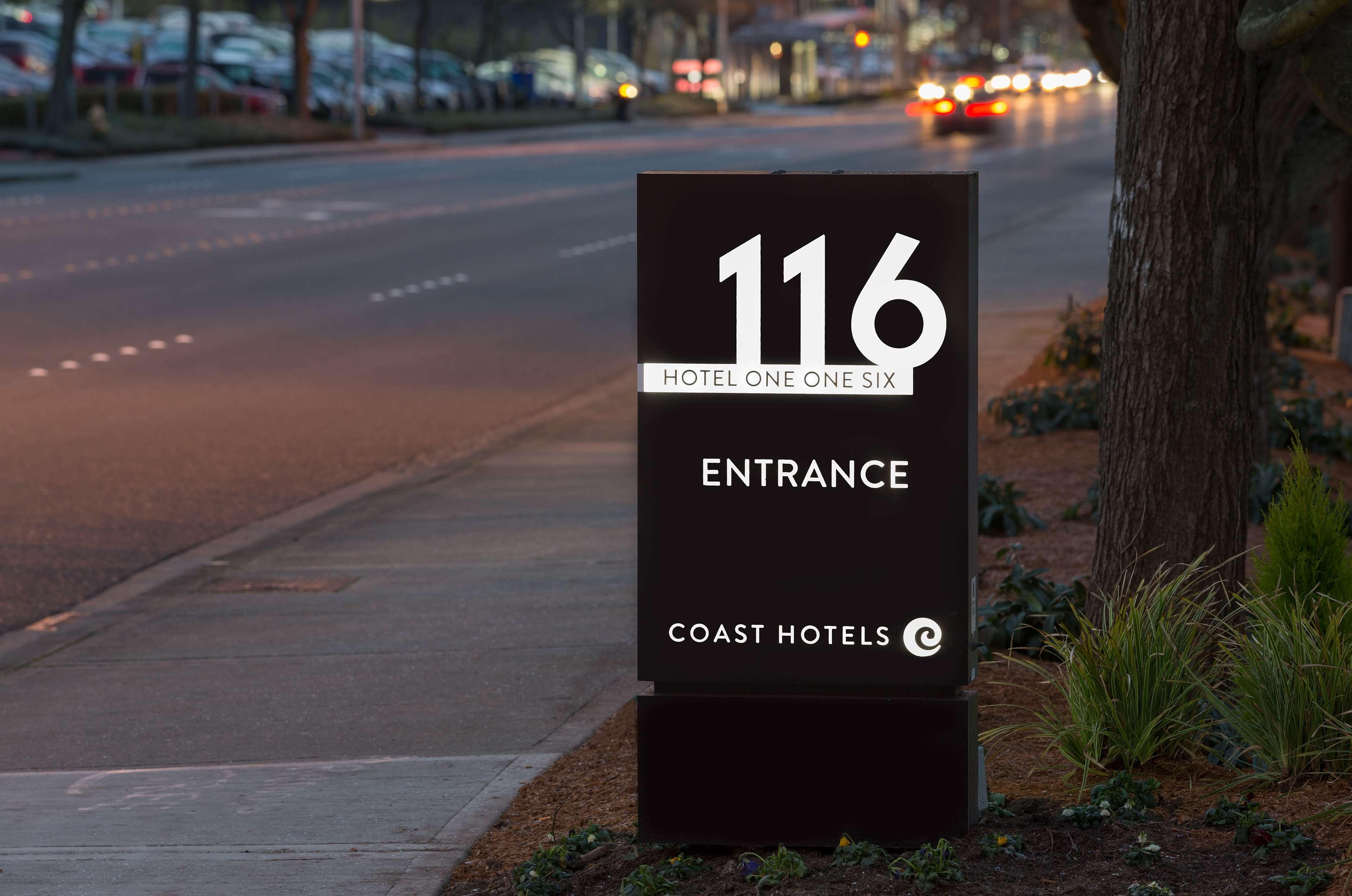 Hotel 116, A Coast Hotel Белвью Экстерьер фото